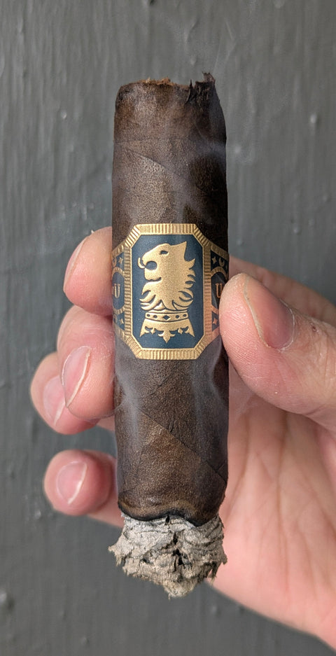 Liga Undercrown Maduro Robusto