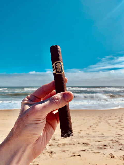 Liga Undercrown Maduro Corona Doble