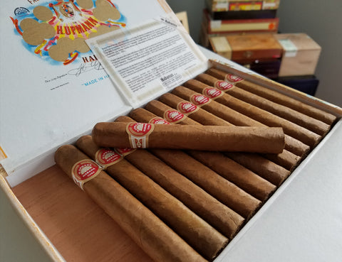 H.Upmann Petit Coronas