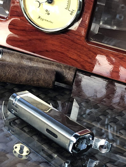 Typhoon Triple Flame Torch Lighter with Retractable Bullet Cutter – Gunmetal