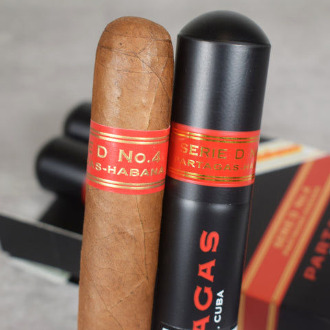 Partagas Serie D No. 4 Tubos (Box 15)