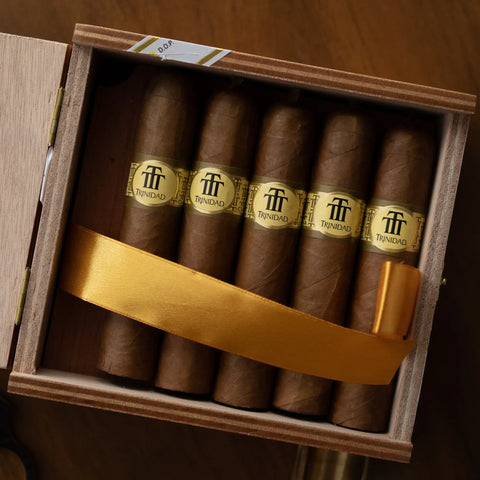 Trinidad Vigía Cigar – Medium Strength – 54 Ring Gauge – Petit Robusto – 4.3"
