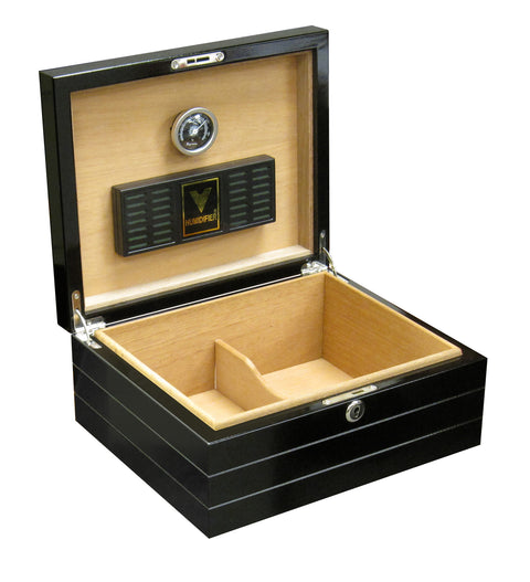 Onyx High Gloss Black Cigar Humidor – 50 Count Capacity