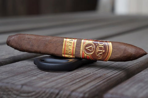 Oliva Serie V Melanio Maduro Figurado