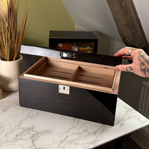 Princeton Ebony 100 Ct. High Gloss Humidor with Silver Accents