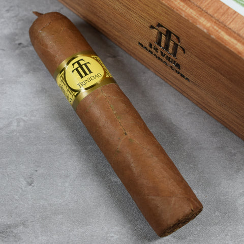Trinidad Vigía Cigar – Medium Strength – 54 Ring Gauge – Petit Robusto – 4.3"