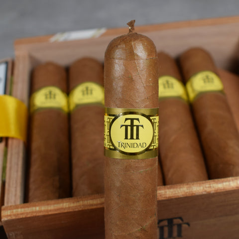 Trinidad Vigía Cigar – Medium Strength – 54 Ring Gauge – Petit Robusto – 4.3"