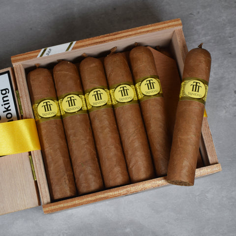 Trinidad Vigía Cigar – Medium Strength – 54 Ring Gauge – Petit Robusto – 4.3"