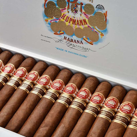 H.Upmann Robustos Añejados